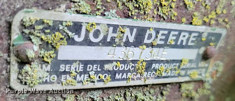 image for item DX7250 1980 John Deere 2040 tractor