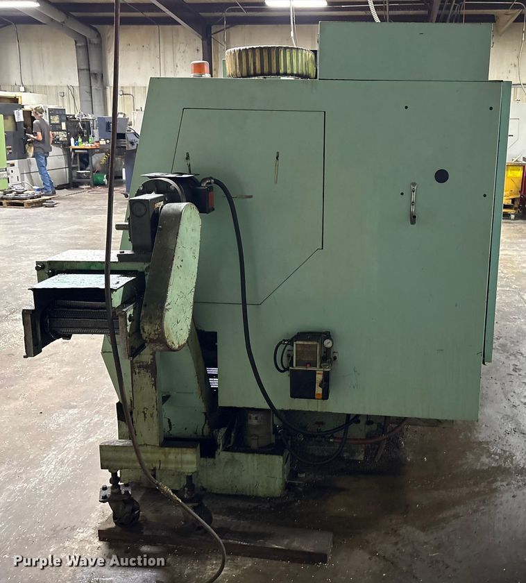 image for item DY0909 Victor Taichung V Turn-26 lathe