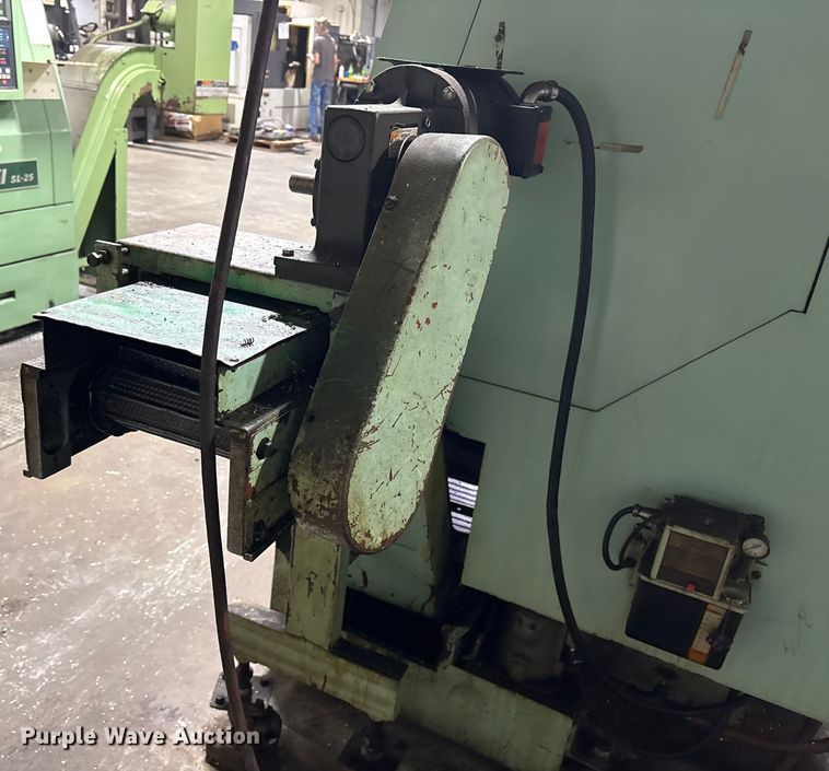 image for item DY0909 Victor Taichung V Turn-26 lathe