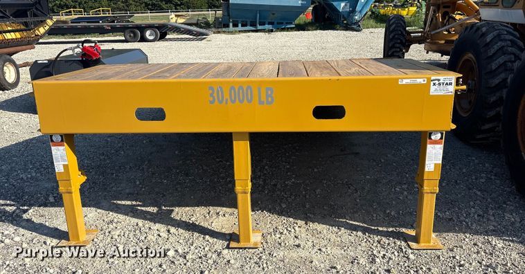 image for item DY0930 Portable loading dock