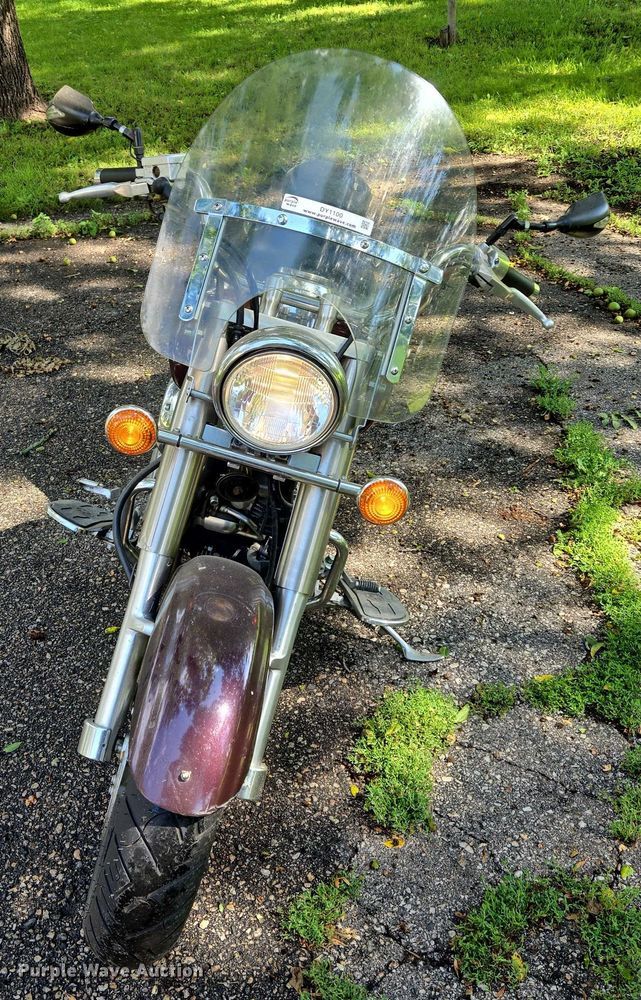 image for item DY1100 1999 Yamaha XVS65ALB motorcycle