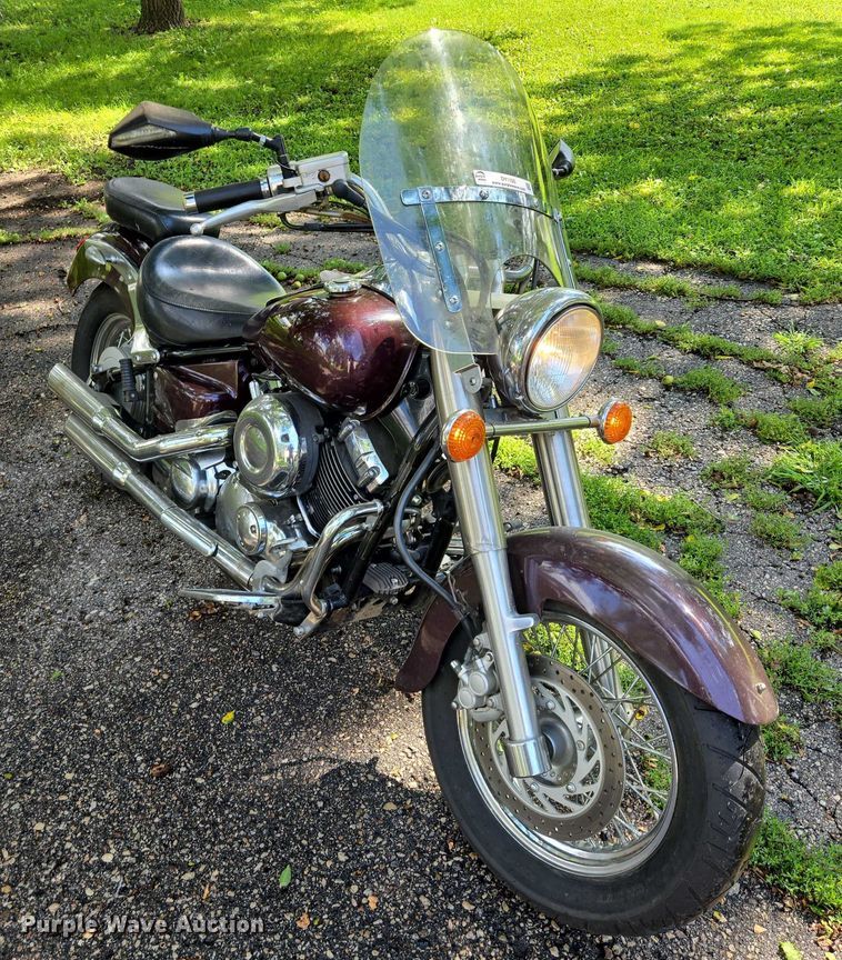 image for item DY1100 1999 Yamaha XVS65ALB motorcycle