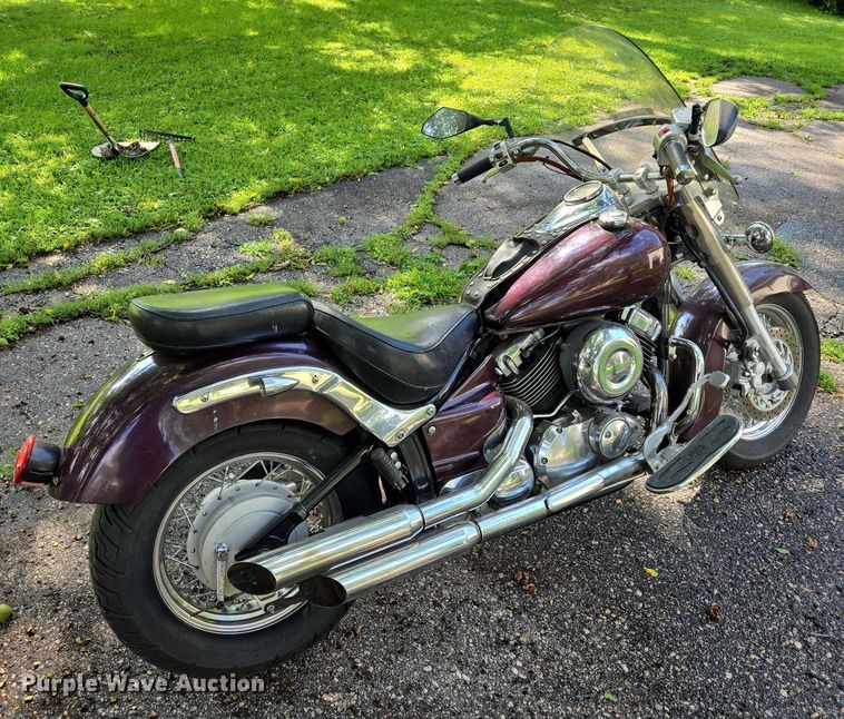 image for item DY1100 1999 Yamaha XVS65ALB motorcycle