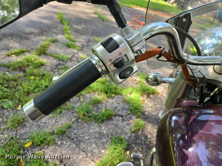 image for item DY1100 1999 Yamaha XVS65ALB motorcycle