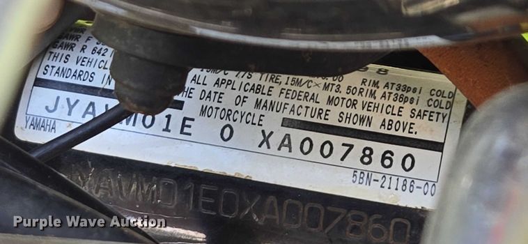 image for item DY1100 1999 Yamaha XVS65ALB motorcycle