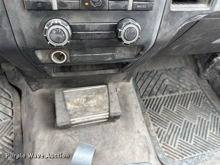 image for item DY8053 2010 Ford F150 pickup truck