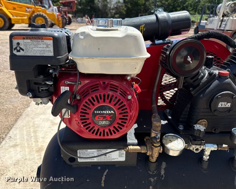 image for item DZ8792 North Star air compressor