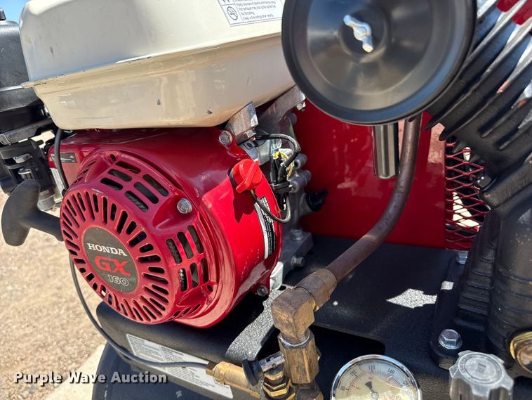 image for item DZ8792 North Star air compressor