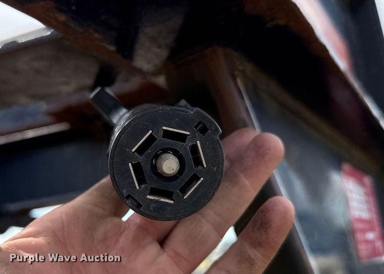 image for item DZ8821 2012 Lamar Trailers GN20K equipment trailer