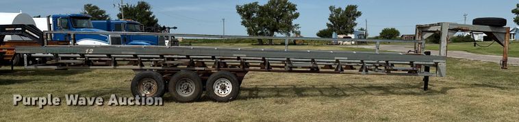 image for item DZ8826 Haymaster 12 hay bale trailer
