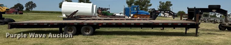 image for item DZ8827 2006 DJTL Flatbed trailer