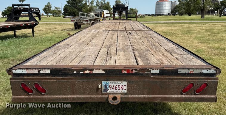 image for item DZ8827 2006 DJTL Flatbed trailer