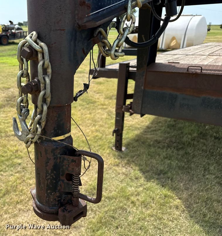 image for item DZ8827 2006 DJTL Flatbed trailer