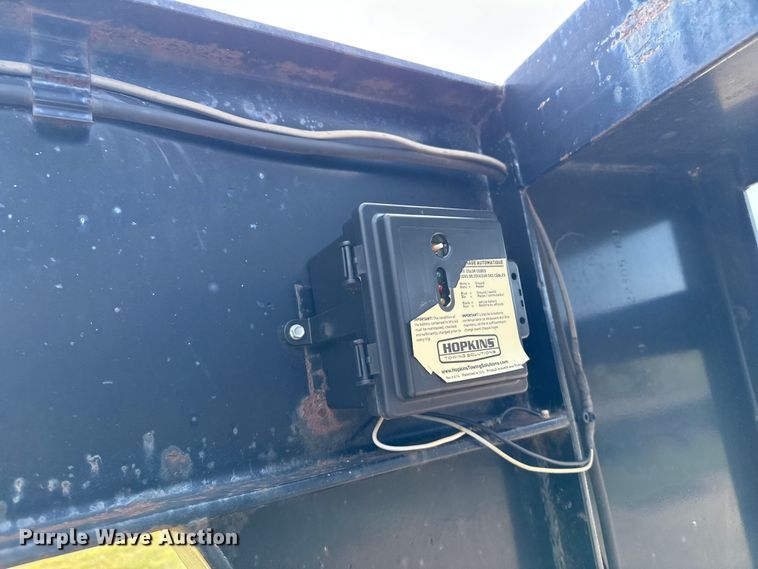 image for item DZ8827 2006 DJTL Flatbed trailer