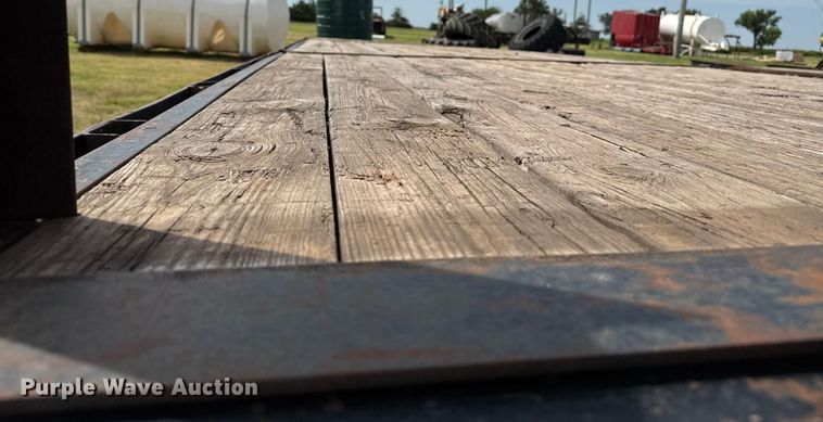 image for item DZ8827 2006 DJTL Flatbed trailer