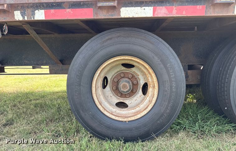 image for item DZ8827 2006 DJTL Flatbed trailer