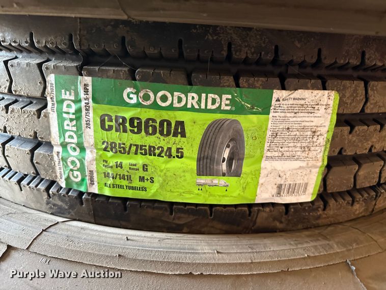 image for item DZ8832 (5) Goodride 285/75R24.5 tires