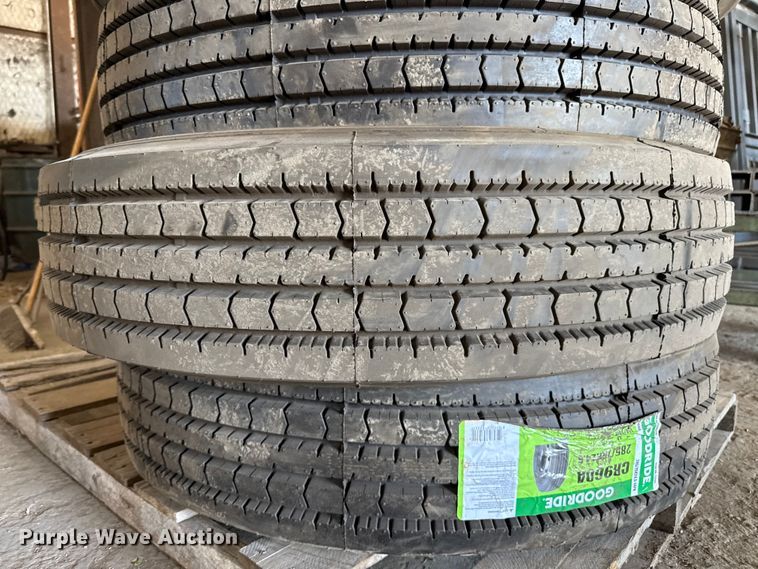 image for item DZ8832 (5) Goodride 285/75R24.5 tires