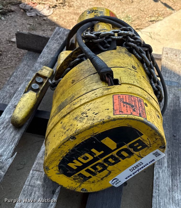 image for item DZ8833 Budgit electric hoist