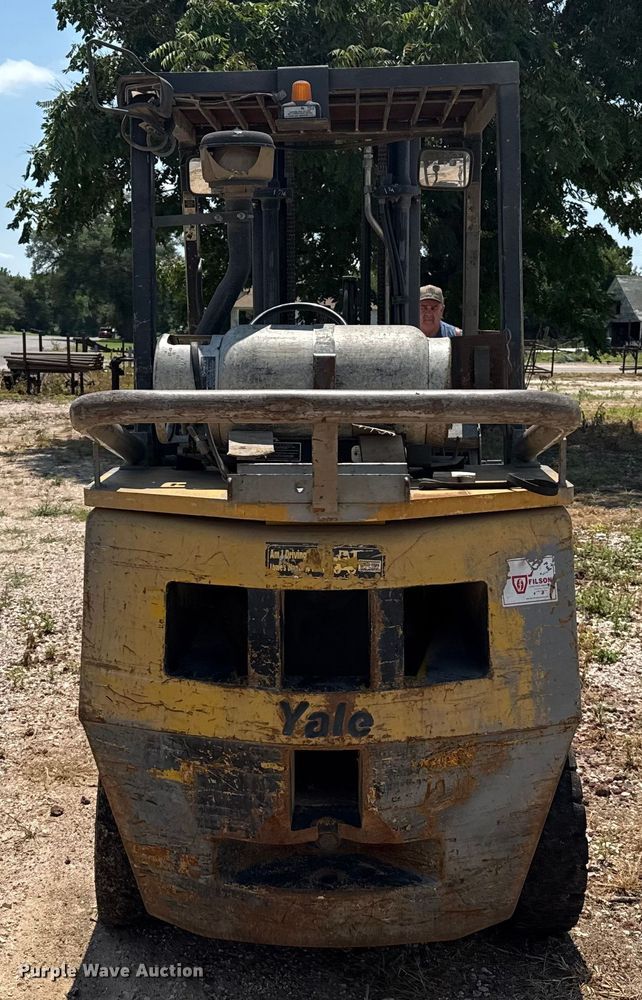 image for item DZ8834 Yale forklift