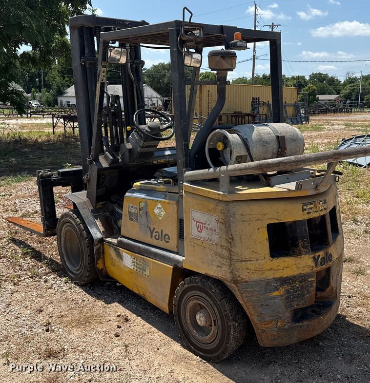 image for item DZ8834 Yale forklift