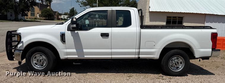 image for item DZ8836 2018 Ford F250 SuperCab pickup truck