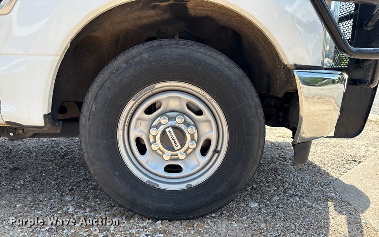 image for item DZ8836 2018 Ford F250 SuperCab pickup truck