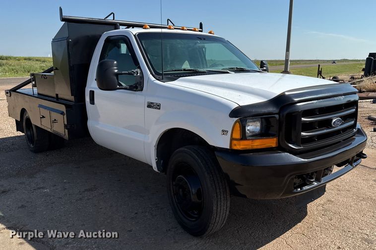 image for item DZ8879 1999 Ford F450 Super Duty winch truck