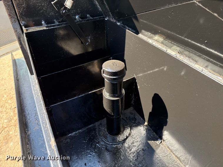 image for item DZ8879 1999 Ford F450 Super Duty winch truck