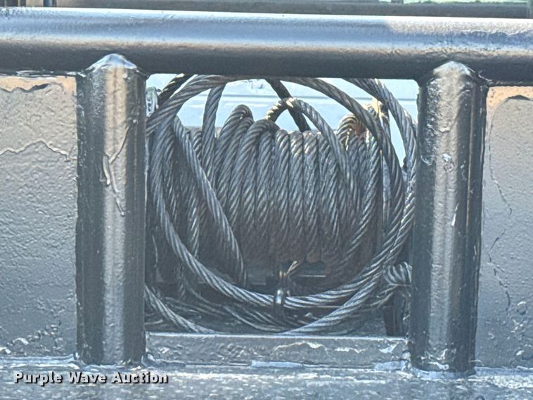 image for item DZ8879 1999 Ford F450 Super Duty winch truck