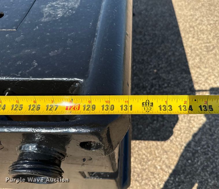 image for item DZ8879 1999 Ford F450 Super Duty winch truck