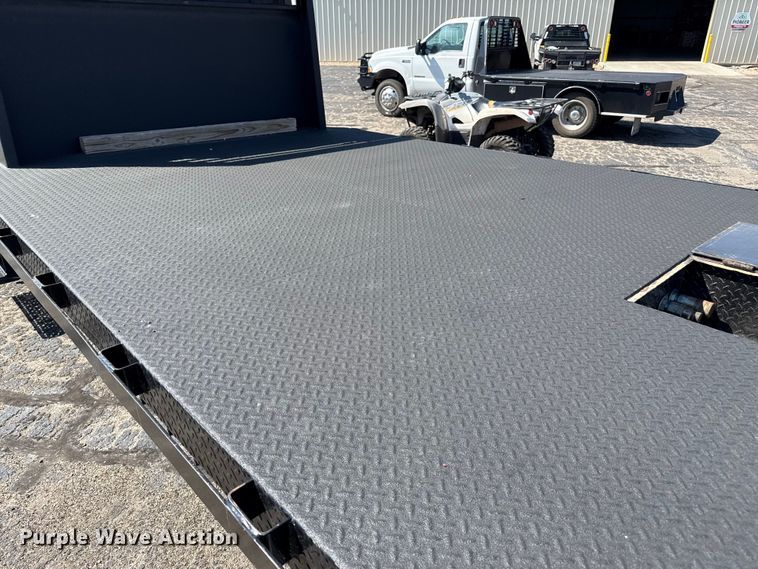 image for item DZ8913 2007 International 4300 flatbed truck