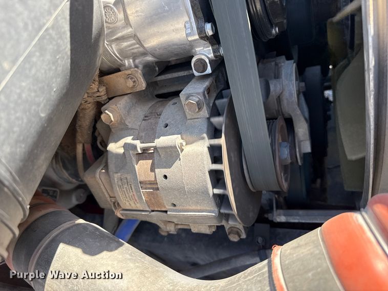 image for item DZ8913 2007 International 4300 flatbed truck