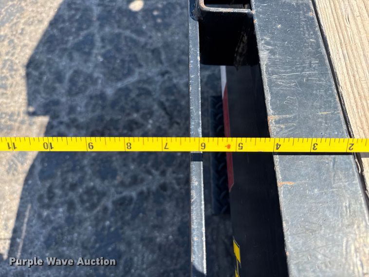 image for item DZ8916 2020 Big Tex 25GN-25BK+5MR equipment trailer