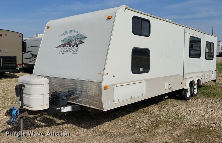 image for item EA2438 2008 Kodiak camper