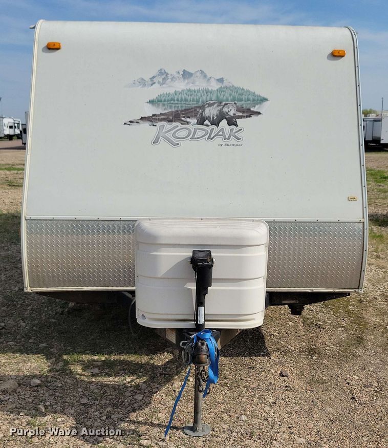 image for item EA2438 2008 Kodiak camper