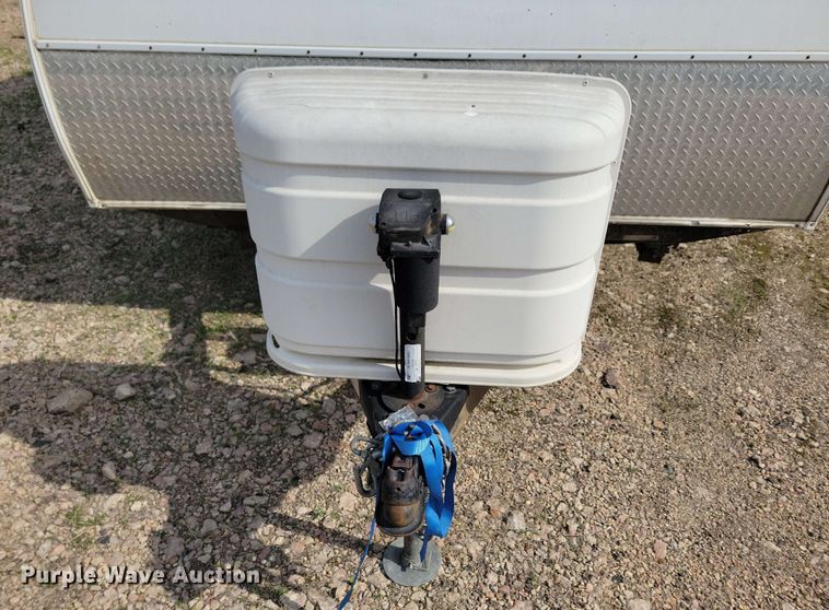 image for item EA2438 2008 Kodiak camper