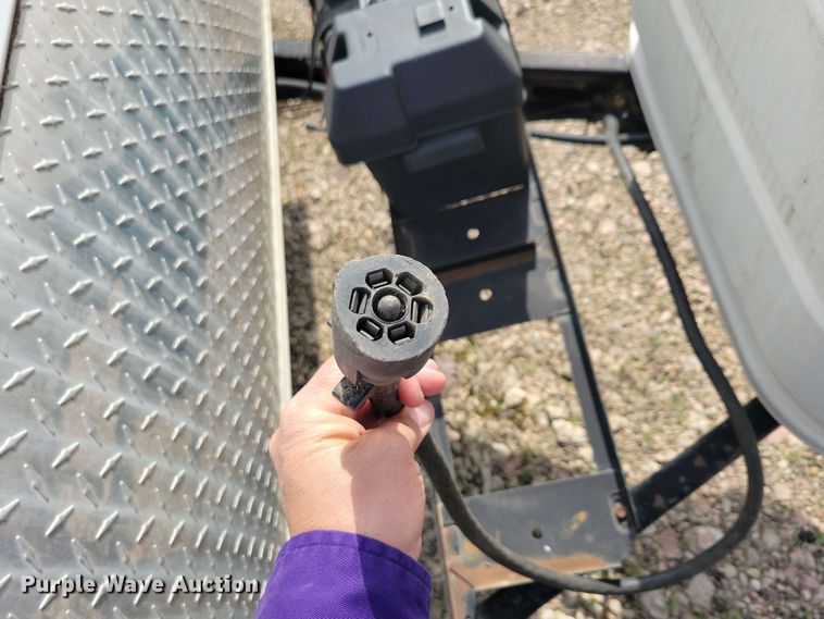 image for item EA2438 2008 Kodiak camper