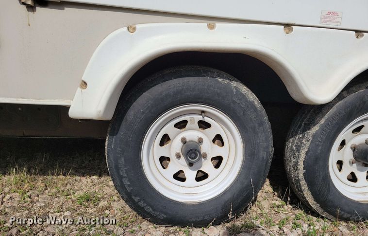 image for item EA2438 2008 Kodiak camper