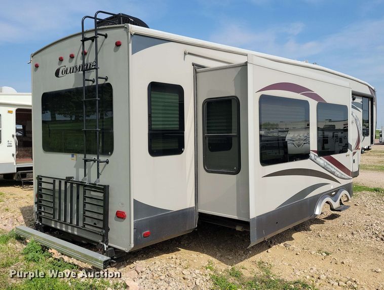 image for item EA2439 2013 Forest River Columbus camper