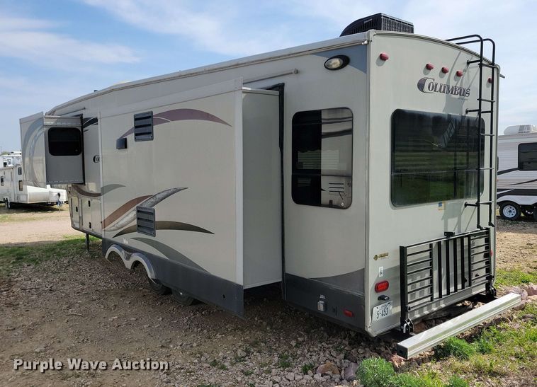 image for item EA2439 2013 Forest River Columbus camper