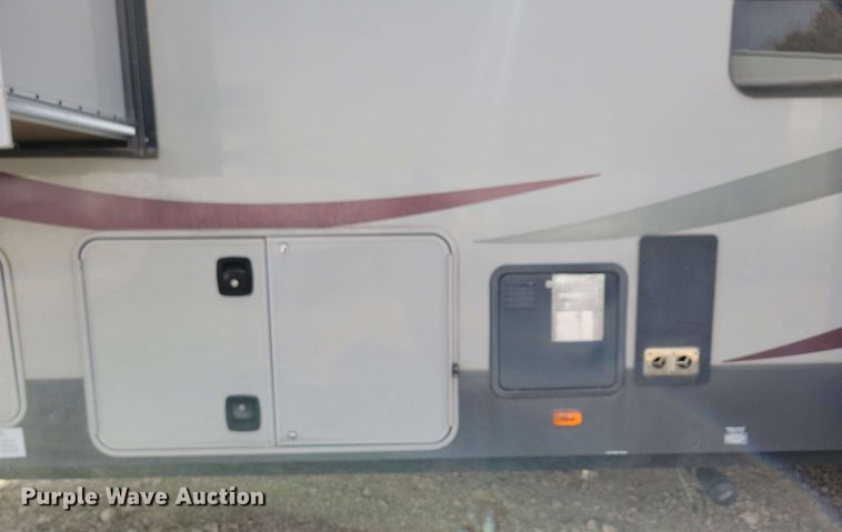 image for item EA2439 2013 Forest River Columbus camper