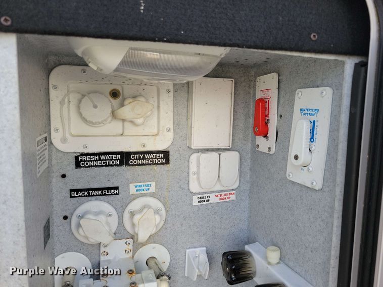 image for item EA2439 2013 Forest River Columbus camper