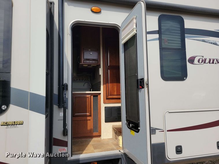 image for item EA2439 2013 Forest River Columbus camper