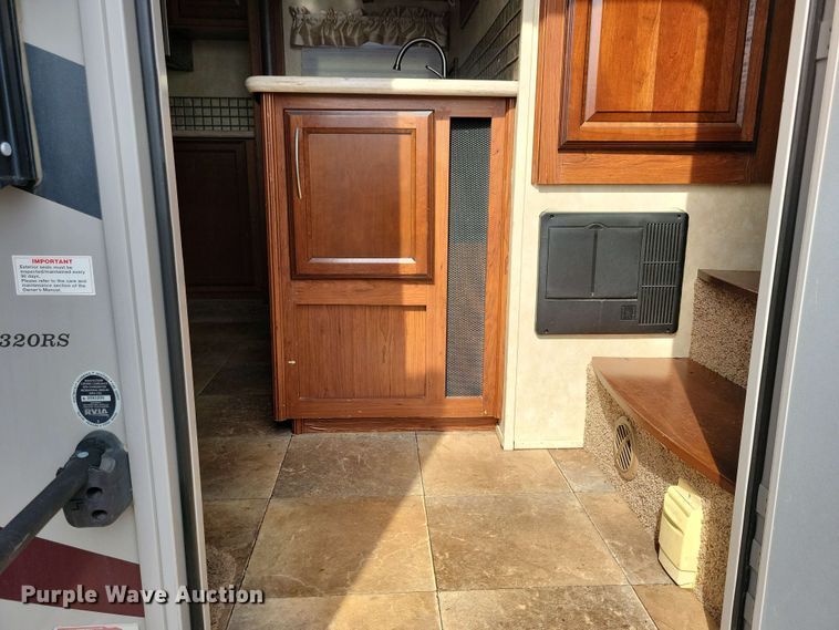 image for item EA2439 2013 Forest River Columbus camper