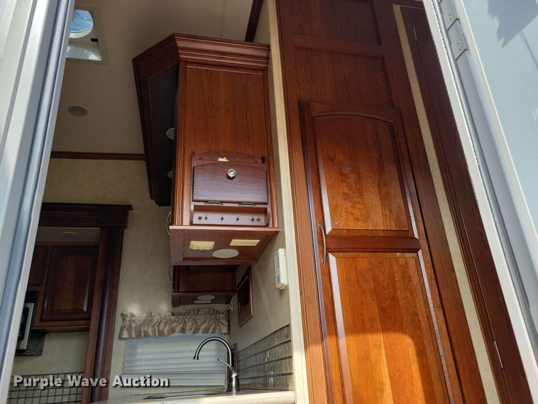 image for item EA2439 2013 Forest River Columbus camper