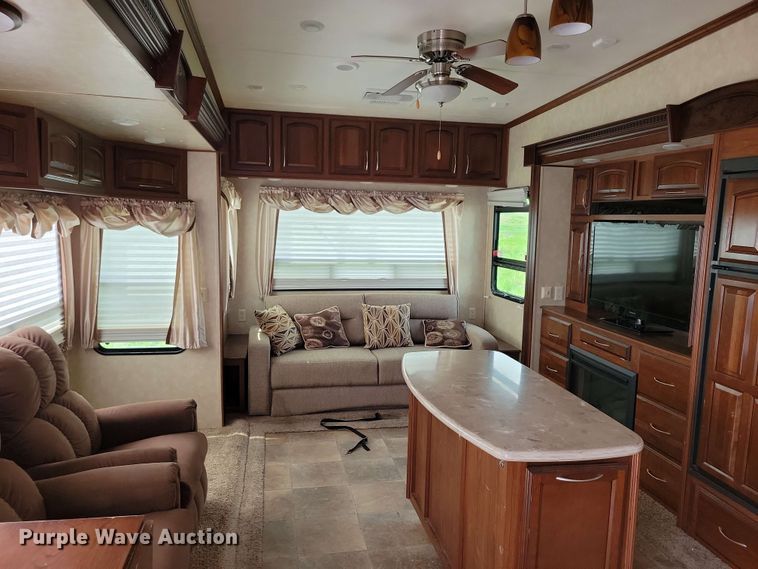 image for item EA2439 2013 Forest River Columbus camper