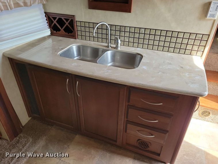 image for item EA2439 2013 Forest River Columbus camper