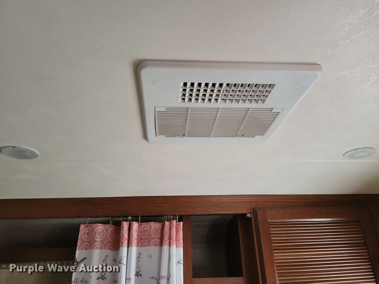 image for item EA2439 2013 Forest River Columbus camper