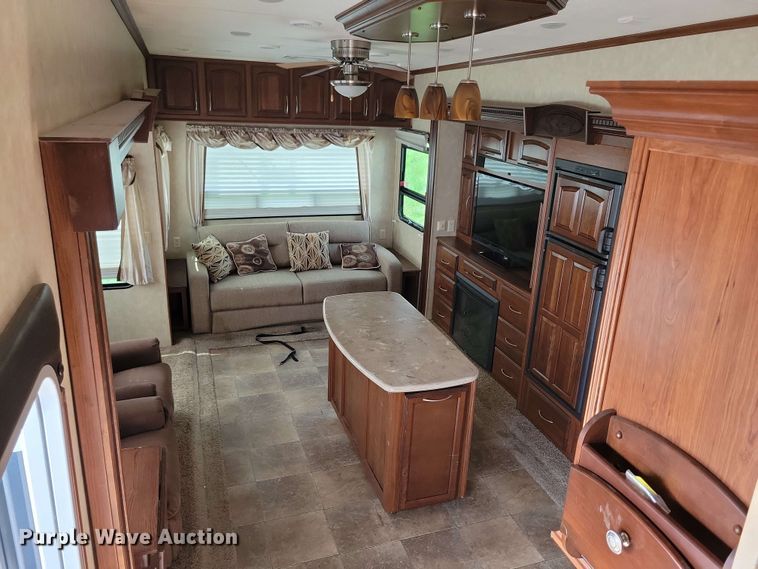 image for item EA2439 2013 Forest River Columbus camper